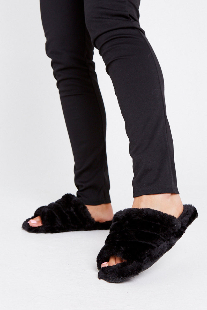 Black Kia Slippers in Black Vegan Fur